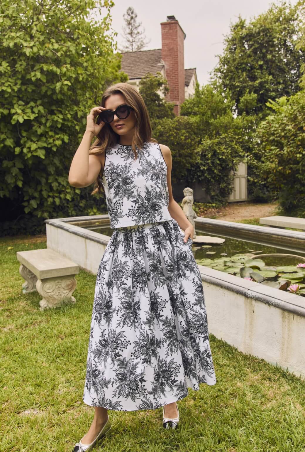 Buru x Val Audrey Top - B&W Botanical