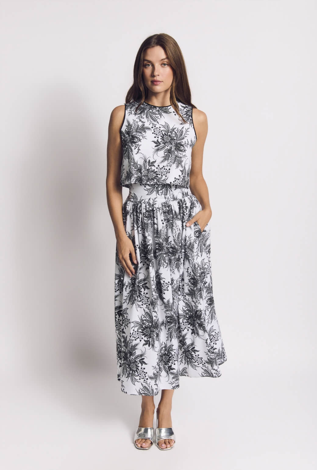 Buru x Val Audrey Top - B&W Botanical