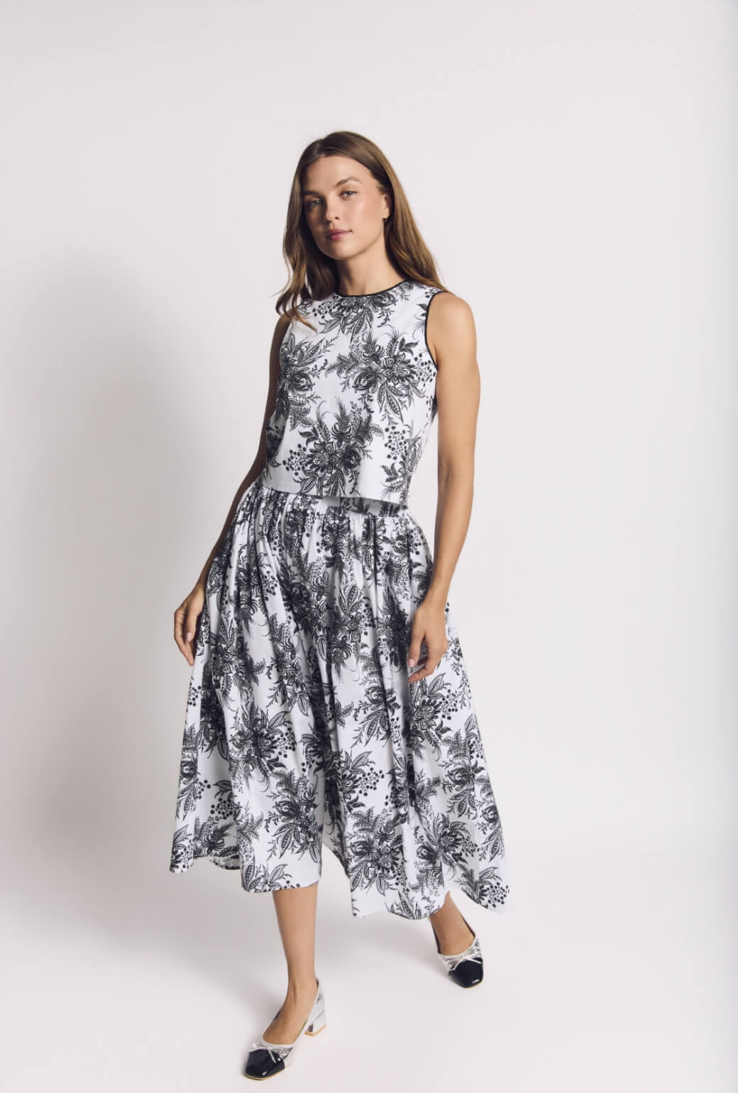 Buru x Val Audrey Top - B&W Botanical