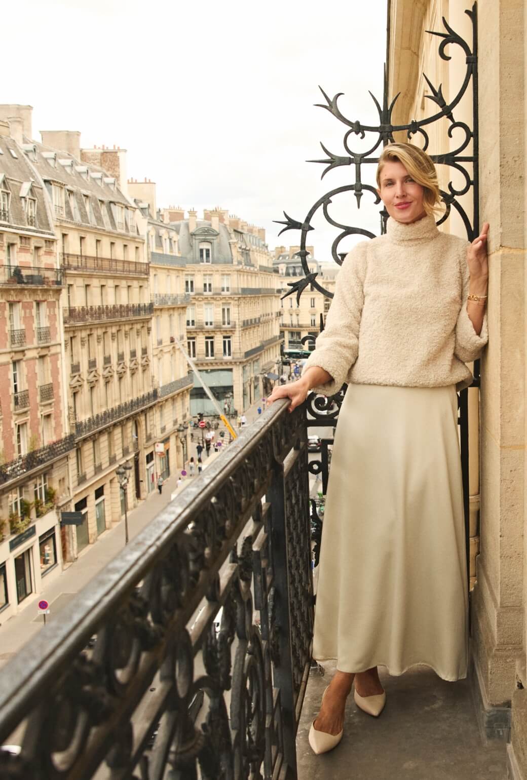 Buru x Anna Kloots Boxy Turtleneck - Ivory Fur