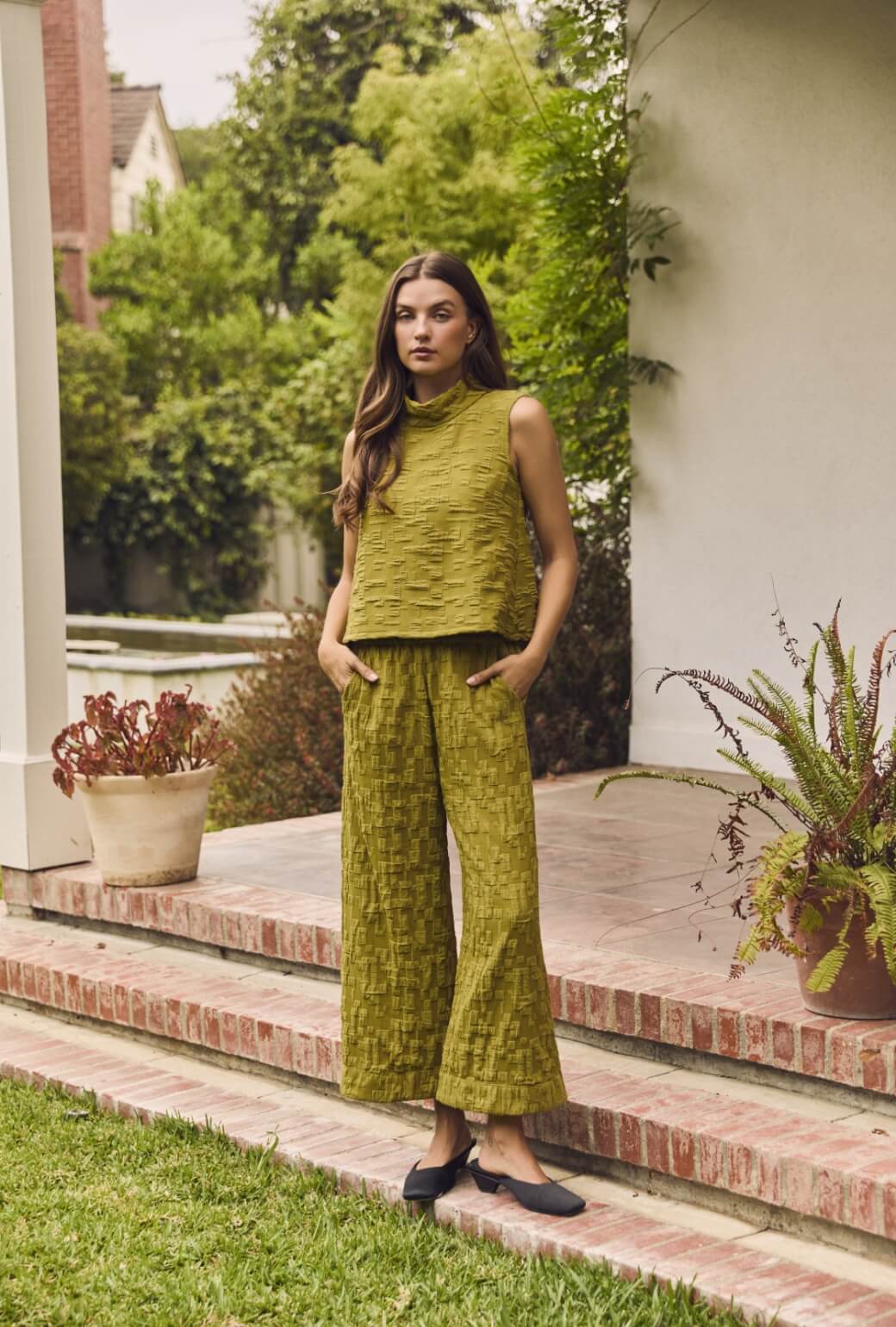 Buru x Val Cropped Sleeveless Mod Top - Chartreuse Knit