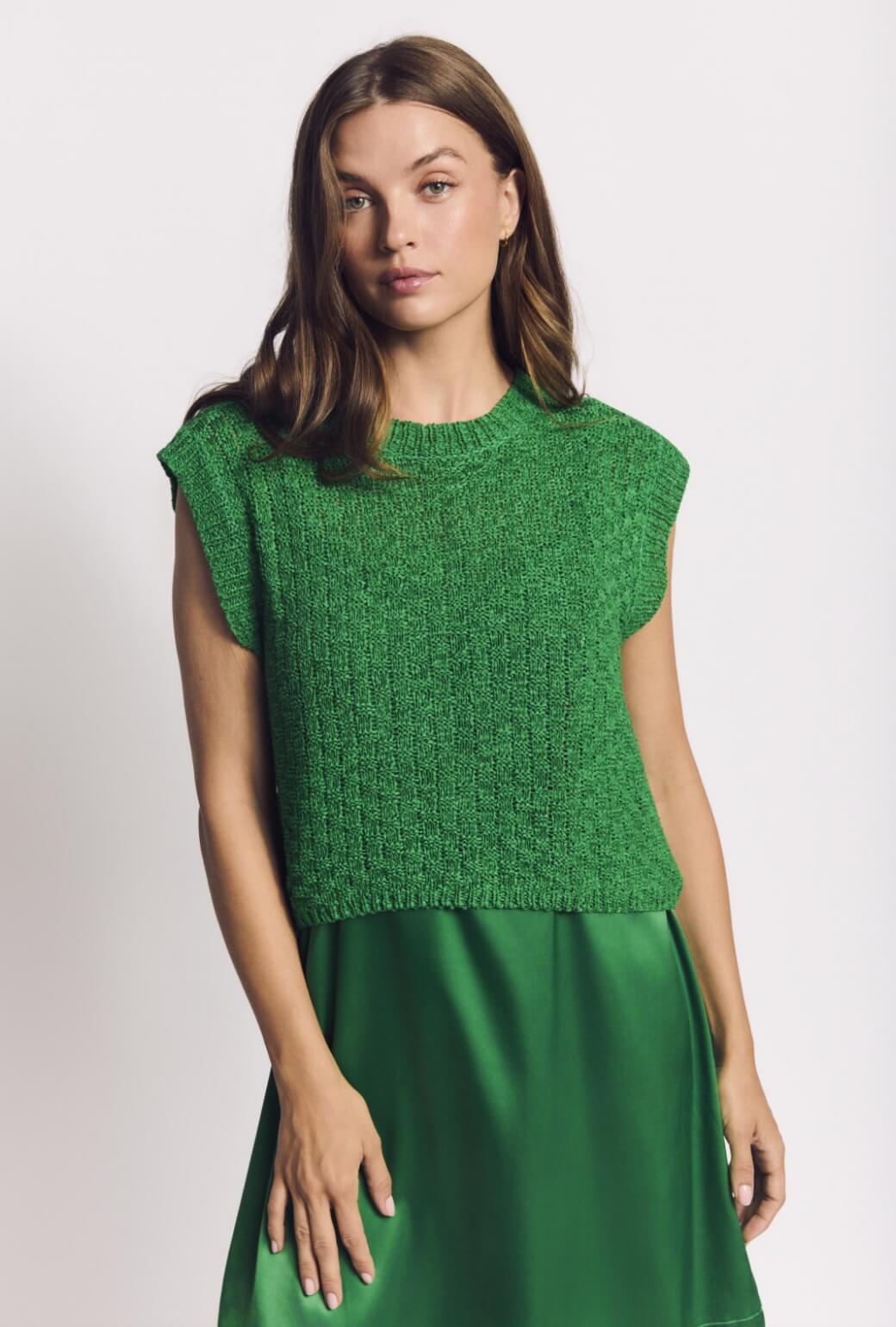 Cropped Sweater Vest - Kelly Green