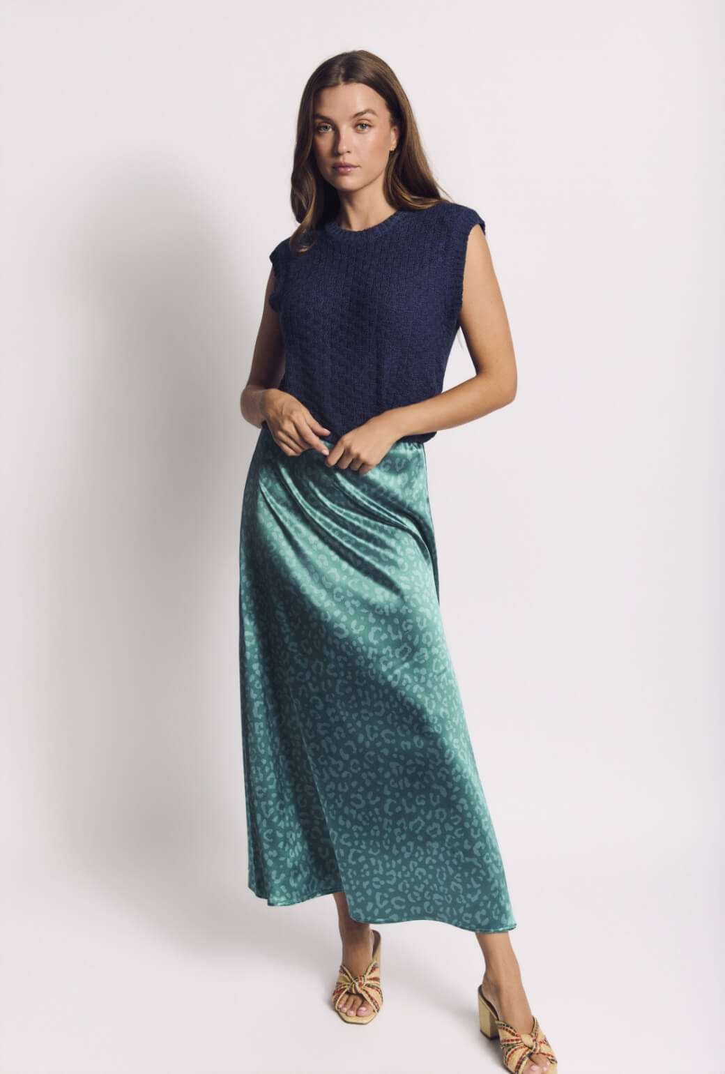Cropped Sweater Vest - Navy