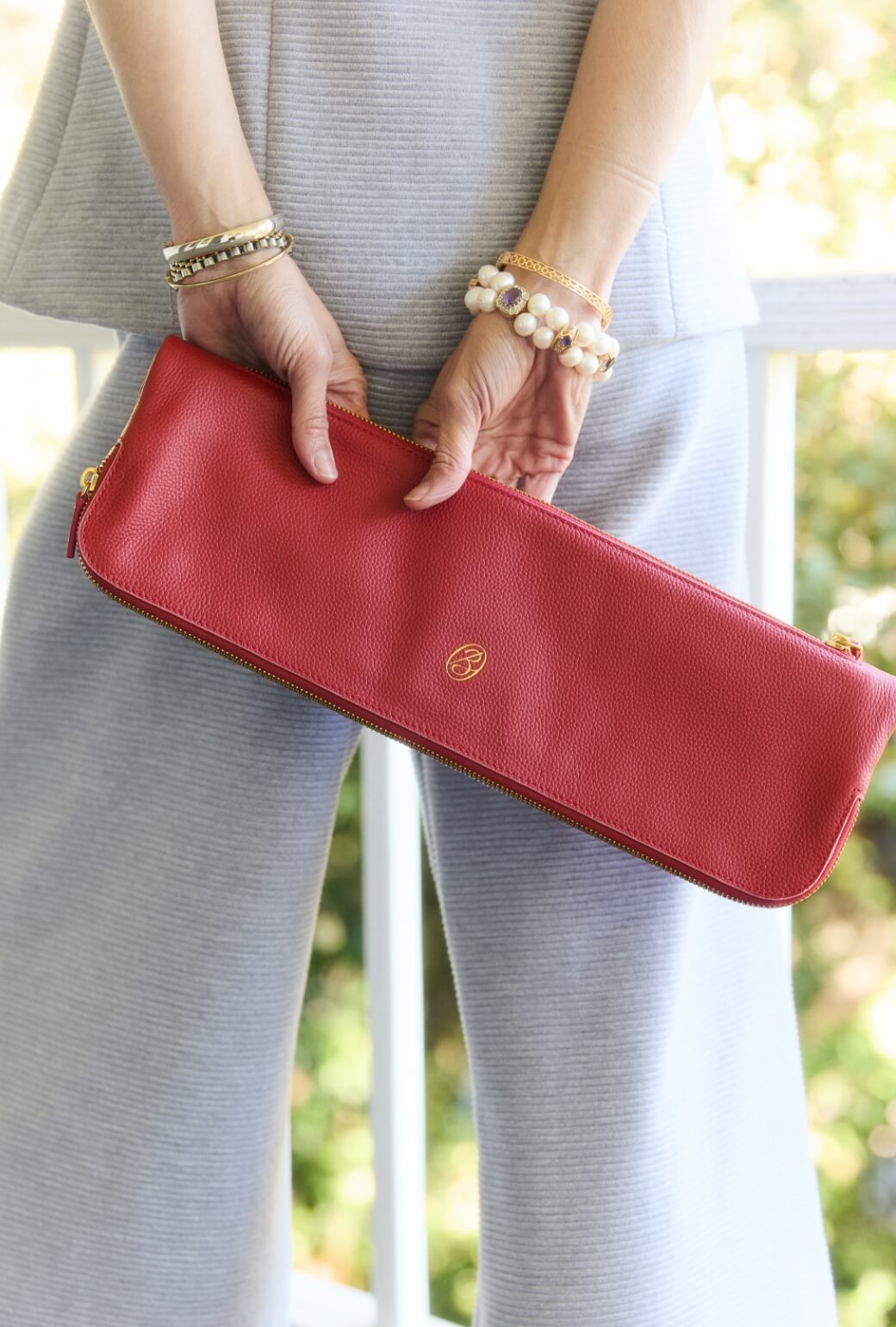 The East to West Clutch - Rouge